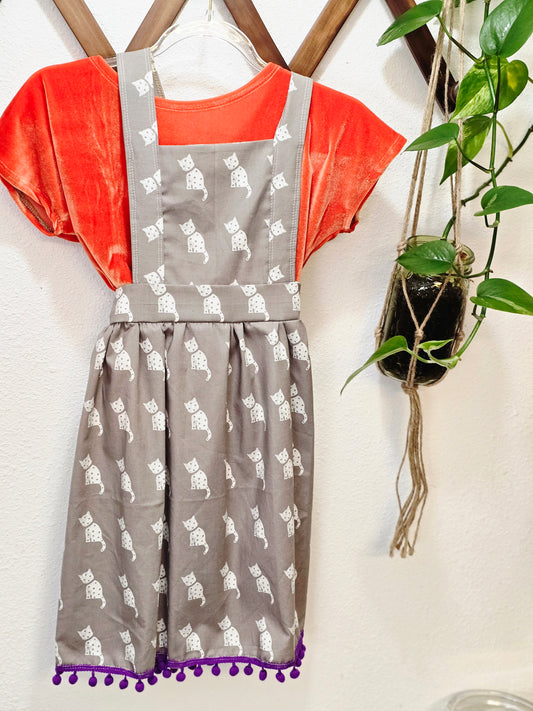 Size 7/8 pinafore set