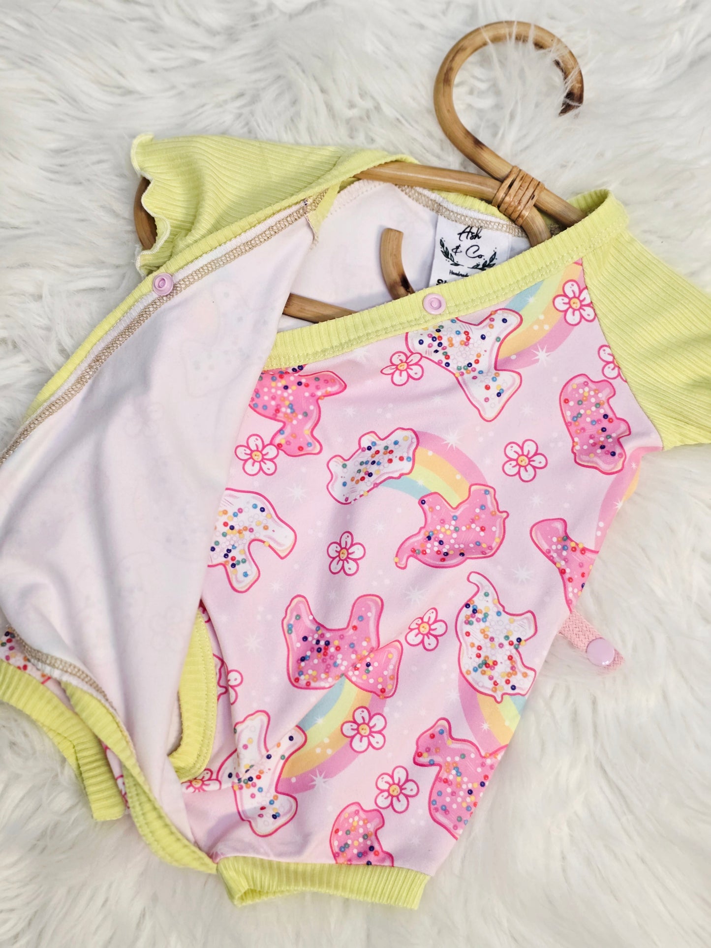 Kimono style shortie romper 0/3m