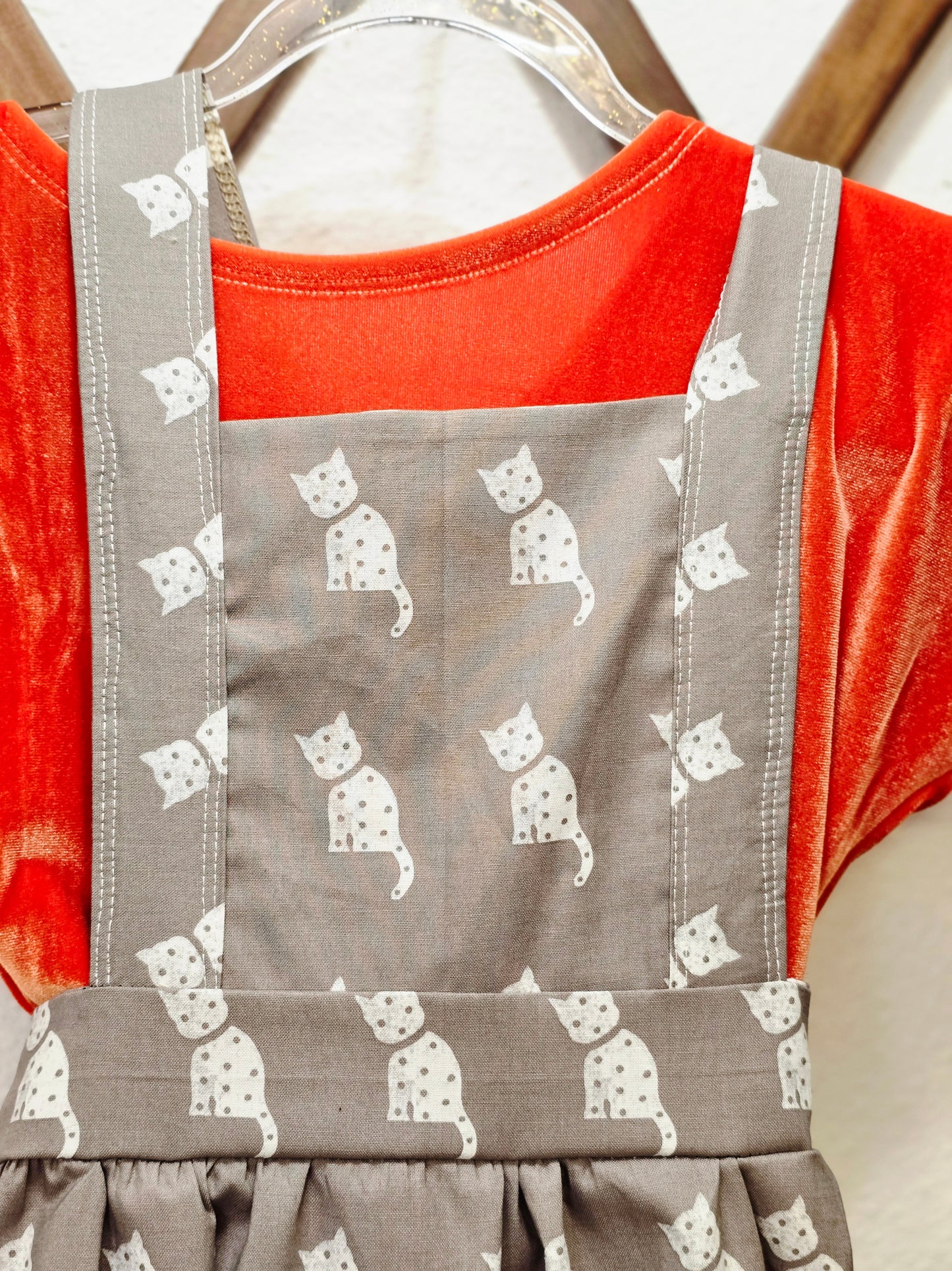 Size 7/8 pinafore set