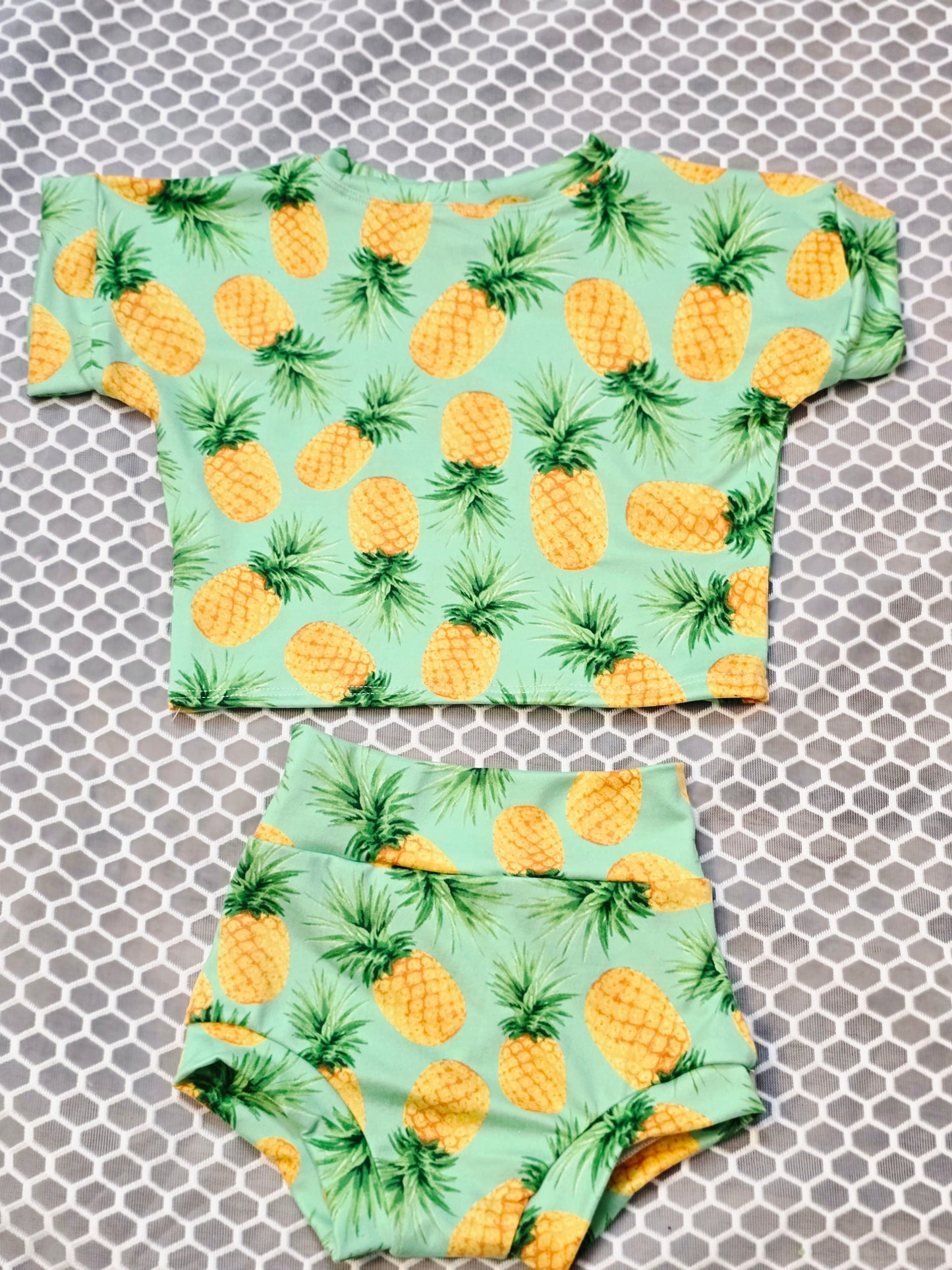 5 piece bummie lounge top bundle 6/9m girl